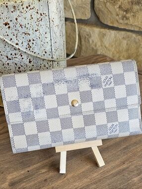 Louis Vuitton Damier Azur Checkered Continental Wallet - White/Blue